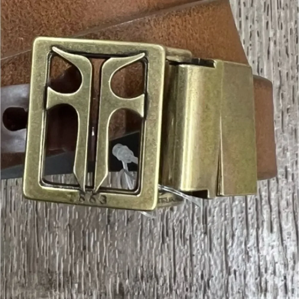 NWT Frye reversible belt